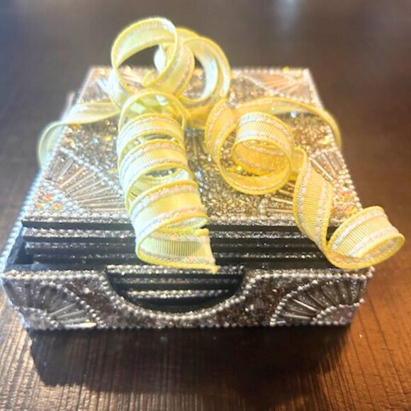NWOT Set of 8 Silver Bedazzled Coasters in Matching Tray - Picture 15 of 15